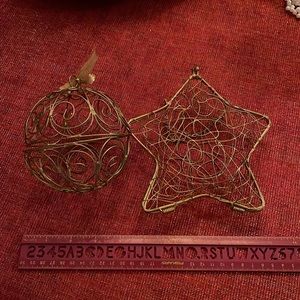Vintage metal wire ornaments. They open to fill with whatever you can imagine
